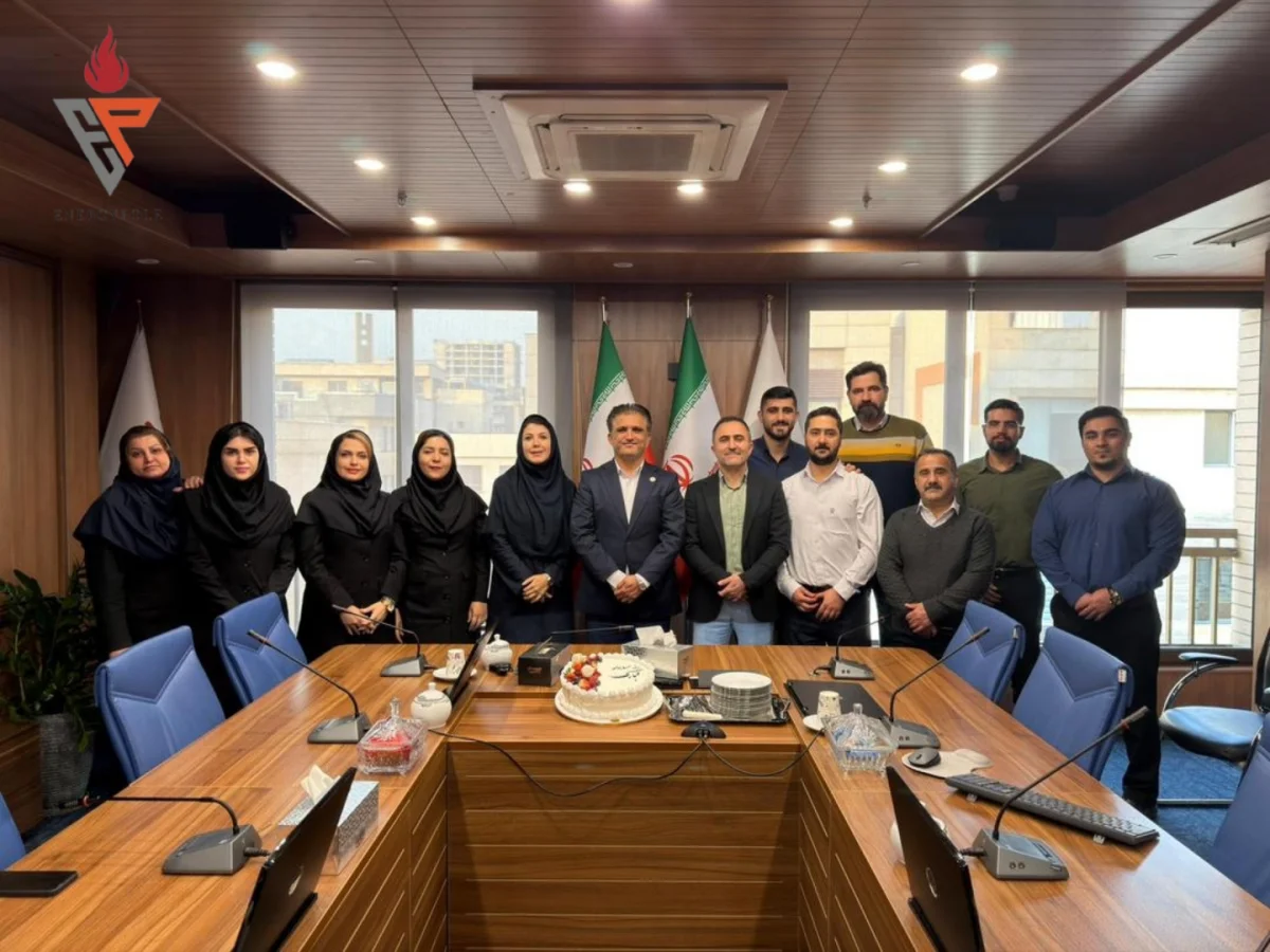 با حضور مدیران ارشد و کارکنان واحد مالی برگزار شد؛ مراسم بزرگداشت روز حسابدار در پتروشیمی مروارید