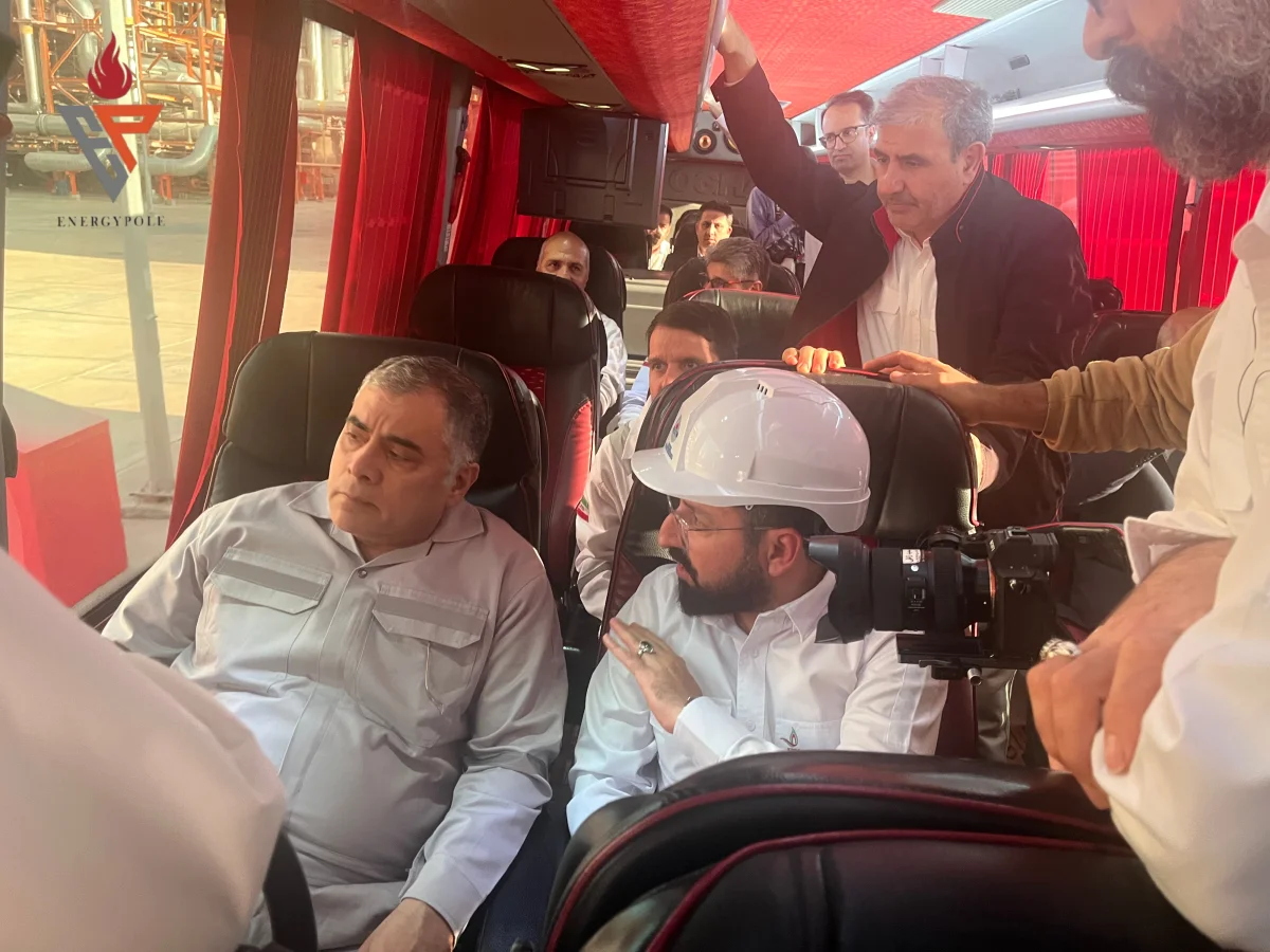 بازدید وزیر نفت از پتروپالایش کنگان؛ تأیید عملی مسیر توسعه‌ای فلاحیان