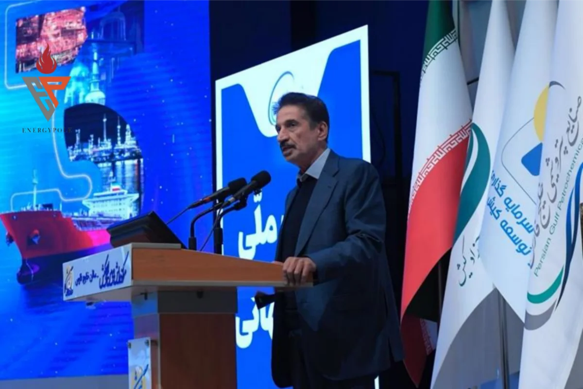 مهدوی ابهری در مراسم افتتاحیه سومین رویداد ایران پتروکم؛ با نقشی که پتروشیمی در شرایط حساس امروز در ارزآوری و صادرات دارد، نباید بدان کم‌اعتنایی شود/ دلیل التهابات ارزی امروز بی‌اعتنایی به صادرات غیرنفتی در گذشته است