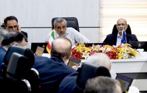  با هدف بررسی چالش‌های پیش‌روی نشست هم‌اندیشی مدیرعامل شرکت ملی نفت با مدیران ارشد مناطق نفت‌خیز جنوب برگزار شد