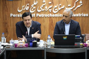  مدیرعامل پتروشیمی بندرامام در دیدار با مدیرعامل بانک ملت مطرح کرد: کاهش حاشیه سود چالشی برای تأمین مالی طرحهای توسعه صنعت پتروشیمی