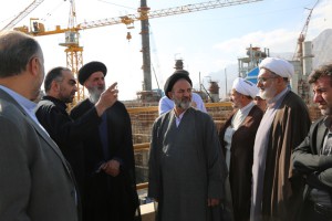 بازدید ریاست سازمان عقیدتی سیاسی وزارت دفاع از پتروشیمی کرمانشاه