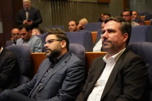 نشان سفیر مسئولیت اجتماعی به مدیرعامل پازارگاد رسید.