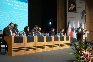در نشست تخصصی پتروشیمی هوشمند، نوآوری دیجیتال در مسیر تحول صنعت توسعه زیست‌بوم هوش مصنوعی در هلدینگ خلیج‌فارس / تنها سه شرکت حوزه هوش مصنوعی در صنعت پتروشیمی فعال هستند/ عقب بمانیم، باختیم/ پتروشیمی نوری از پیشتازان تحول دیجیتال