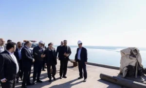 بازدید حسن عباس زاده معاون وزیر نفت و مدیرعامل شرکت ملی صنایع پتروشیمی از اسکله های شرکت پایانه ها و مخازن منطقه ویژه اقتصادی پتروشیمی