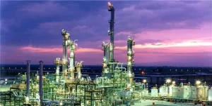 در راستای رویکردهای مقام عالی وزارت کار؛ افزایش حقوق کارکنان و تبدیل وضعیت قراردادی نیروی انسانی در پتروشیمی فارابی