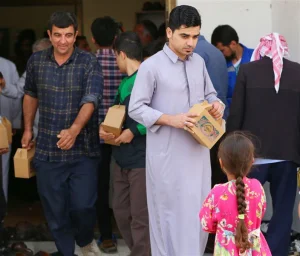 پتروشیمی پارس پکیج فرهنگی در نماز جمعه توزیع کرد